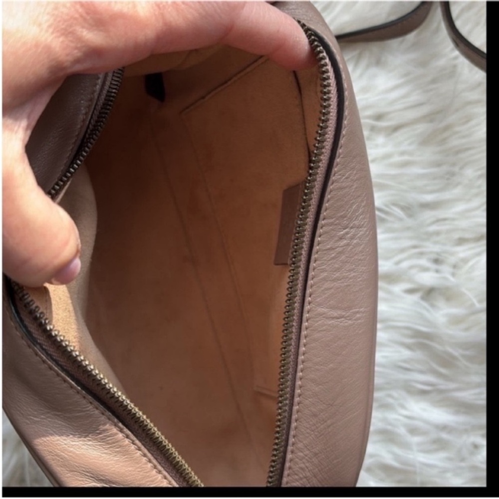 Gucci Maramont Rose Quilted Leather Crossbody Camera Bag - Picture 9 of 16